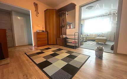 AFYREAL Predaj 4izb byt Vyšehradská Petržalka po staršej kompletnej rekonštrukcii, balkón