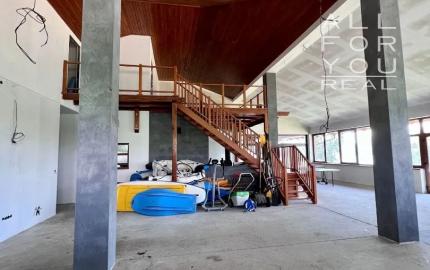 Afyreal predaj skolaudovaný objekt na podnikanie alebo bývanie na Šulianskom jazere, tesne pri vode, nádherné prostredie