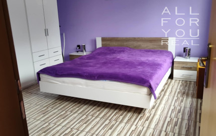 Ponúkame na predaj priestranný rodinný dom v srdci Tokajskej vínnej oblasti – Slovenské Nové Mesto.