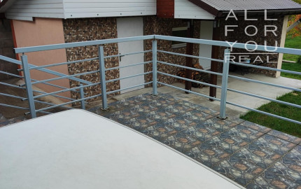 Ponúkame na predaj priestranný rodinný dom v srdci Tokajskej vínnej oblasti – Slovenské Nové Mesto.