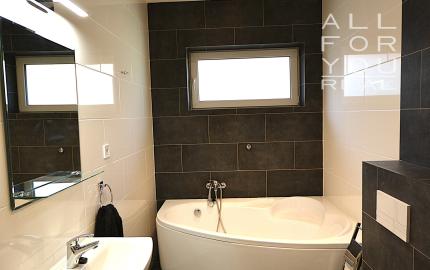 Moderný 4-izbový bungalov na prenájom – novostavba v tichej lokalite Geča, len 8 km od Koší