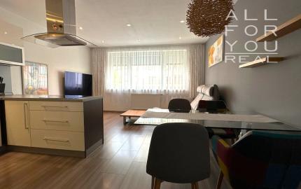 AFYREAL REZERVOVANE 3izb bytu s parkovaním Kadnárova - Rača 68m2 plus loggia 7m2 plus parkovanie.