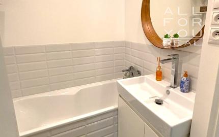 AFYREAL predaj 4izb Cabanova ul., kompletná rekonštrukcia, úložný priestor, loggia, výťah, slnečný, svetlý.