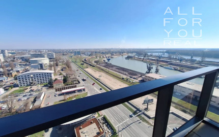 AFYREAL prenájom slnečný 2i byt na 18. posch. -výhľad na panorámu mesta KLINGERKA