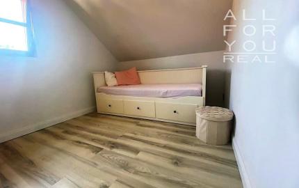 AFYREAL prenájom dog friendly 3izb celoročne obývateľnej chaty iba 25km od Rusoviec - pri Šulianskom jazere, tiché a pokojné prostredie.