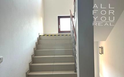 AFYREAL prenájom kancelárií v administratívnej polyfunkčnej budove na začiatku Lozorna