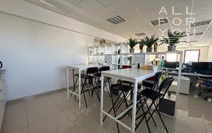 AFYREAL prenájom kancelárií v administratívnej polyfunkčnej budove na začiatku Lozorna