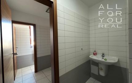 AFYREAL prenájom kancelárií v administratívnej polyfunkčnej budove na začiatku Lozorna