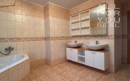 AFYREAL prenájom kancelárií v administratívnej polyfunkčnej budove na začiatku Lozorna