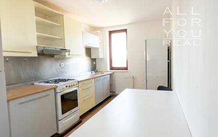 AFYREAL prenájom kancelárií v administratívnej polyfunkčnej budove na začiatku Lozorna