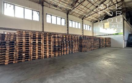 AFYREAL Lozorno- prenájom hala 542,9m2, spevnená plocha 438m2 na parkovanie kamiónov.