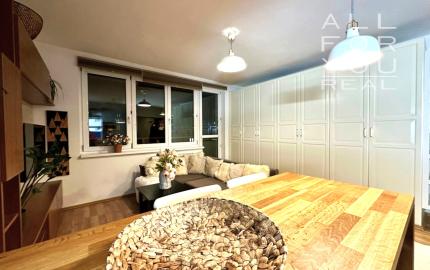 AFYREAL predaj 2izb byt Nejedlého, Dúbravka - loggia, výťah, kolaudácia 2003