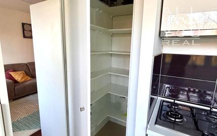 AFYREAL predane 4izb Cabanova ul., kompletná rekonštrukcia, úložný priestor, loggia, výťah, slnečný, svetlý