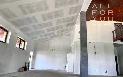 Afyreal predaj skolaudovaný objekt na podnikanie alebo bývanie na Šulianskom jazere, tesne pri vode, nádherné prostredie