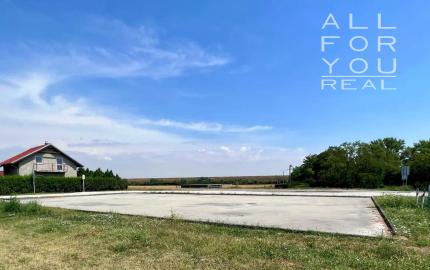 Afyreal predaj skolaudovaný objekt na podnikanie alebo bývanie na Šulianskom jazere, tesne pri vode, nádherné prostredie