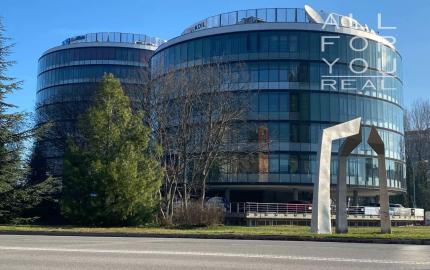 AFYREAL Prenájom kancelárií od 24m2 v TOP budove v Petržalke, parking aj pre návštevy, ľahko dostupné