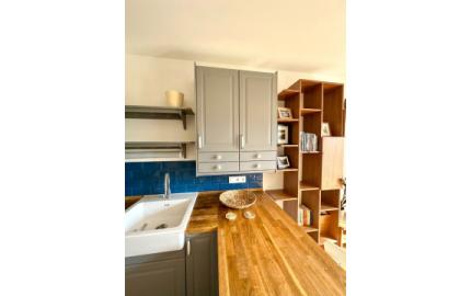 AFYREAL VIDEO predaj 2izb byt Nejedlého, Dúbravka - veľká slnečná loggia, výťah, kolaudácia 2003, pripravený k nasťahovaniu