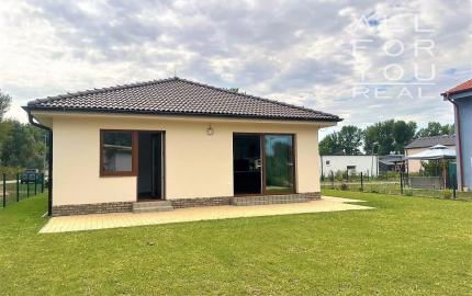 AFYREAL video Predaj chata pri jazere, 20min od Čunova, 3izb kompl zariadená novostavba pri jazere Vojka, pre milovníkov ticha