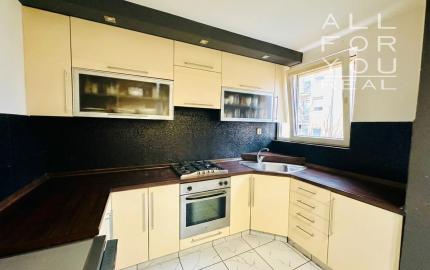 AFYREAL predaj 4izb byt 90m2 Radničné námestie, vlastný kotol na kúrenie, kompl.rekonštr., balkón, pivnica,