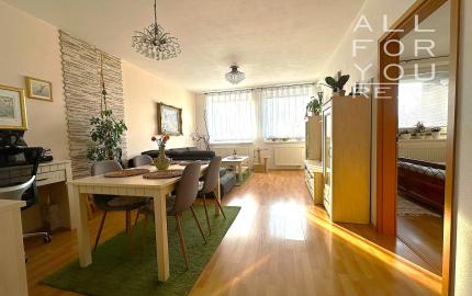 AFYREAL Petržalské korzo- predaj 2iz byt s vlastným kotlom, loggia, pivnica, výťah.