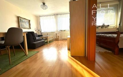 AFYREAL Petržalské korzo- predaj 2iz byt s vlastným kotlom, loggia, pivnica, výťah.