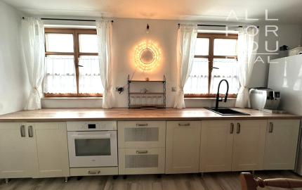 AFYREAL prenájom dog friendly 3izb celoročne obývateľnej chaty iba 25km od Rusoviec - pri Šulianskom jazere, tiché a pokojné prostredie.