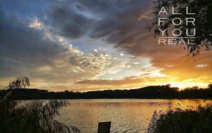AFYREAL prenájom dog friendly 3izb celoročne obývateľnej chaty iba 25km od Rusoviec - pri Šulianskom jazere, tiché a pokojné prostredie.