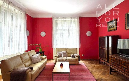 AFYREAL Prenájom typický staromestský 3izb byt Moskovská ul. v srdci Bratislavy- Medická záhrada - RK neplatíte