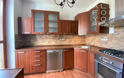 AFYREAL PRIPRAVUJEME predaj 4izb tehla, 2x terasa, garaž, ulica Kuklovská, terasové domy, TOP lokalita pod lesom, iba 5 bytov v bráne.