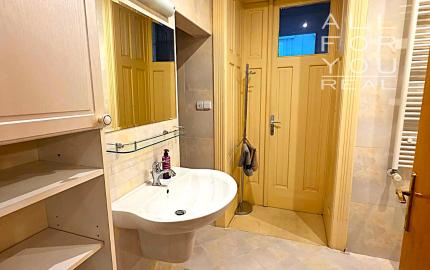 AFYREAL Prenájom typický staromestský 3izb byt Moskovská ul. v srdci Bratislavy- Medická záhrada - RK neplatíte