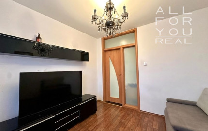 AFYREAL predaj 4izb byt 90m2 Radničné námestie, vlastný kotol na kúrenie, kompl.rekonštr., balkón, veľká pivnica