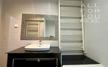 AFYREAL predaj 4izb byt 90m2 Radničné námestie, vlastný kotol na kúrenie, kompl.rekonštr., balkón, veľká pivnica