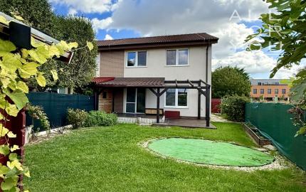 VIDEO, Viac izieb, viac pohody: 5-izbový rodinný dom, kde nikto nemusí robiť kompromisy