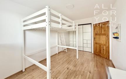 VIDEO, Viac izieb, viac pohody: 5-izbový rodinný dom, kde nikto nemusí robiť kompromisy