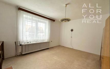 VIDEO, ZNÍŽENÁ CENA 10-izbový rodinný dom, ÚP 340m2, pozemok 638m2