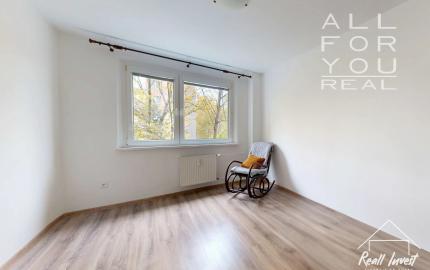 Predaj 3-izbového bytu s loggiou v Petržalke