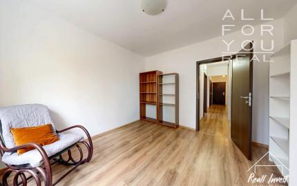 Predaj 3-izbového bytu s loggiou v Petržalke