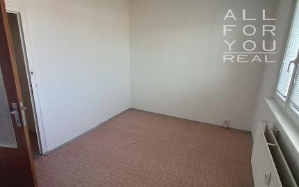 EXKLUZÍVNE NA PREDAJ | 2-izbový byt s loggiou | Spišská Nová Ves – E. M. Šoltésovej