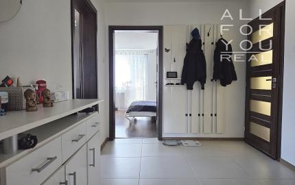 3 izb. byt. jednotka v RD, kompletná rekonštrukcia, 87 m², garáž, pivnica, skladové priestory s pozemkom 333 m2