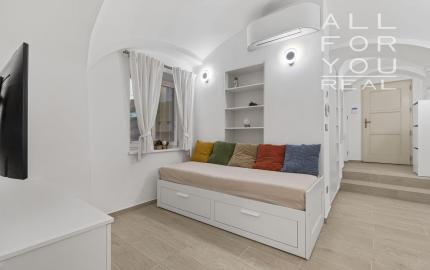 KOMPLETNÁ REKONŠTRUKCIA 1 izbový byt 24 m2 – Prostredná ul. 15 / Svätý Jur  ***  VÝBORNÁ PONUKA  ***