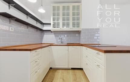 ZREKONŠTRUOVANÝ 2 izbový byt,  60 m2, Prostredná ul.  *** VÝBORNÁ PONUKA ***