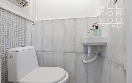 ZREKONŠTRUOVANÝ 2 izbový byt,  60 m2, Prostredná ul.  *** VÝBORNÁ PONUKA ***