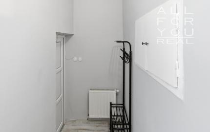 ZREKONŠTRUOVANÝ 2 izbový byt,  60 m2, Prostredná ul.  *** VÝBORNÁ PONUKA ***