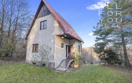 3 podlažný dom 95 m2 - pozemok 2884 m2 Svätý Jur   *** SÚPISNÉ ČÍSLO - TRVALÉ BÝVANIE ***