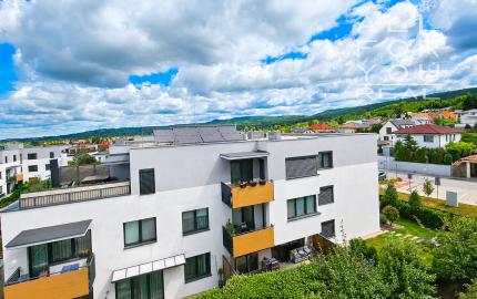 Ihneď voľný 3-izbový byt 91,12 m²,západný balkón,Pod vŕškami