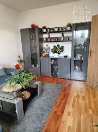 Ponúkame na predaj priestranný rodinný dom v srdci Tokajskej vínnej oblasti – Slovenské Nové Mesto.