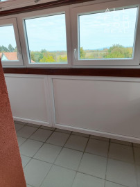 Ponúkame na predaj priestranný rodinný dom v srdci Tokajskej vínnej oblasti – Slovenské Nové Mesto.