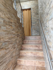 Ponúkame na predaj priestranný rodinný dom v srdci Tokajskej vínnej oblasti – Slovenské Nové Mesto.