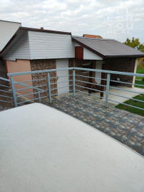 Ponúkame na predaj priestranný rodinný dom v srdci Tokajskej vínnej oblasti – Slovenské Nové Mesto.