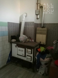 Ponúkame na predaj priestranný rodinný dom v srdci Tokajskej vínnej oblasti – Slovenské Nové Mesto.